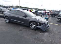 2025 Tesla Model 3 Long Range Rear-Wheel Drive/Standard Rear-Wheel Drive