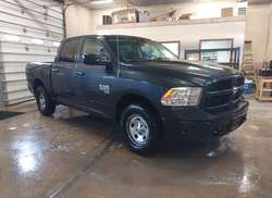 2019 RAM 1500 Classic Tradesman 4X4 5'7 BOX