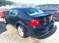 2013 Dodge Avenger SE V6 — 3