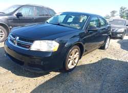 2013 Dodge Avenger SE V6 — 2