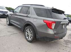 2021 Ford Explorer XLT — 3
