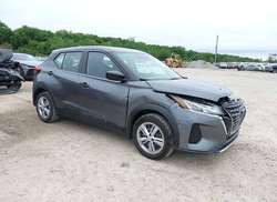 2021 Nissan Kicks S Xtronic CVT