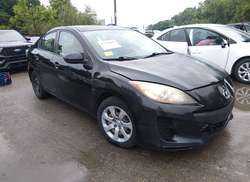 2013 Mazda MAZDA3 I SV
