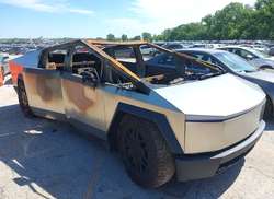 2024 Tesla Cybertruck Cyberbeast