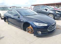 2014 Tesla Model S  