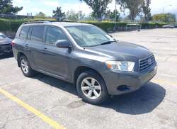 2010 Toyota Highlander  