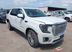 2022 GMC Yukon 4WD Denali