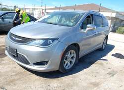 2020 Chrysler Pacifica Limited — 2