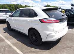 2021 Ford Edge ST-Line — 3