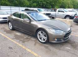 2015 Tesla Model S 70D/85D/P85D