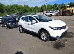 2018 Nissan Rogue Sport SV