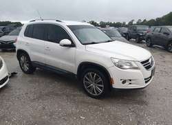 2011 Volkswagen Tiguan SE