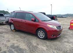 2015 Toyota Sienna XLE Premium 8 Passenger
