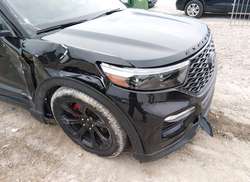 2021 Ford Explorer ST — 6