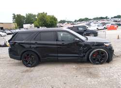 2021 Ford Explorer ST — 14