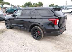 2021 Ford Explorer ST — 3