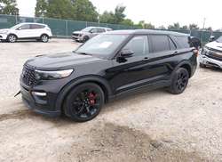 2021 Ford Explorer ST — 2