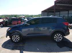2016 KIA Sportage LX — 15