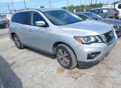 2019 Nissan Pathfinder SV