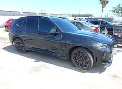 2023 BMW X3 M  