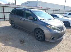 2016 Toyota Sienna SE 8 Passenger