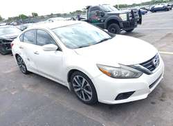 2016 Nissan Altima 2.5 SR