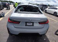 2025 BMW 330I   — 16