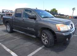 2010 Nissan Titan SE