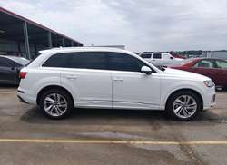 2021 Audi Q7 Premium Plus 55 Tfsi Quattro Tiptronic — 13