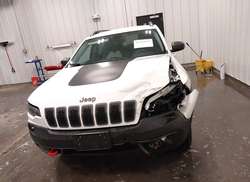 2020 Jeep Cherokee Trailhawk 4X4 — 12