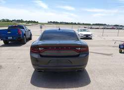 2016 Dodge Charger SXT — 16