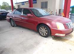2010 Cadillac DTS Luxury Collection