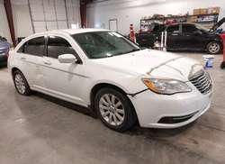 2014 Chrysler 200 Touring