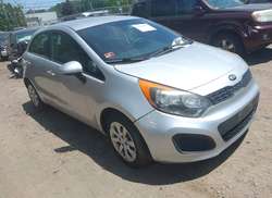 2013 KIA RIO LX