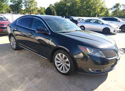 2014 Lincoln MKS  