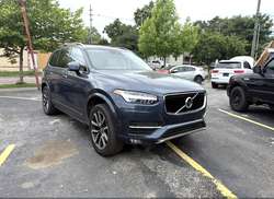 2018 Volvo XC90 T6 Momentum