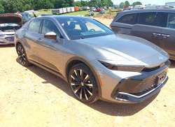 2024 Toyota Crown Platinum