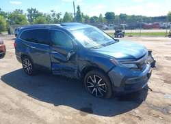 2021 Honda Pilot AWD Touring 8 Passenger