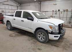 2021 Nissan Titan  