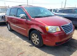 2010 Chrysler Town & Country Touring Plus