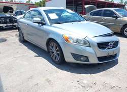 2011 Volvo C70 T5