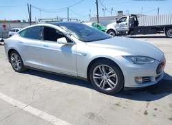 2014 Tesla Model S P85