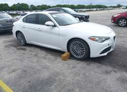 2017 Alfa Romeo Giulia TI RWD