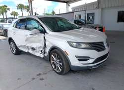 2015 Lincoln MKC  