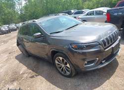 2019 Jeep Cherokee Overland 4X4