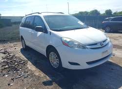 2010 Toyota Sienna LE