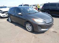 2013 Mazda MAZDA3 I Touring