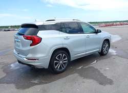 2020 GMC Terrain AWD Denali — 4