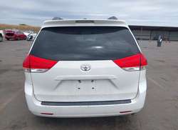 2013 Toyota Sienna LE V6 8 Passenger — 16