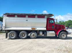 2016 Peterbilt 365   — 15